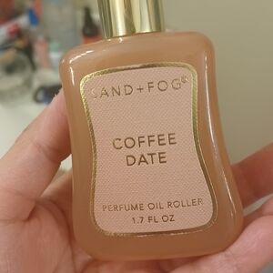 SAND + FOG Coffee Date Perfume Oil Roller - Tan